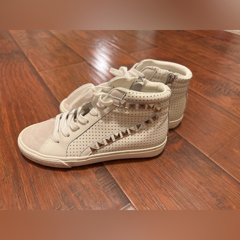Stylish White High-Top Steve Madden Sneakers